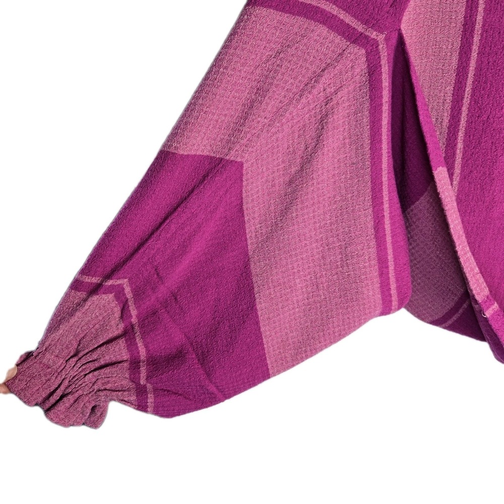 LOGO Lori Goldstein Pink Woven Textured Shrug Ruffled Cuff Womens M/L Boho Artsy - Picture 2 of 5